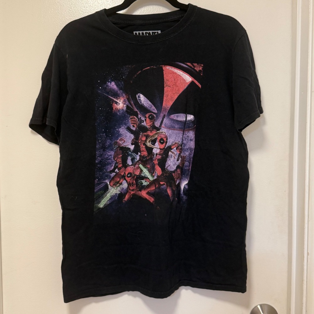 Marvel Deadpool Graphic T-Shirt Black Superhero Tee Comic Book Men's Medium